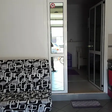 With One Bedroom In Dubrovnik, With Wifi - 2 Km From The Bea Appartement Dubrovnik